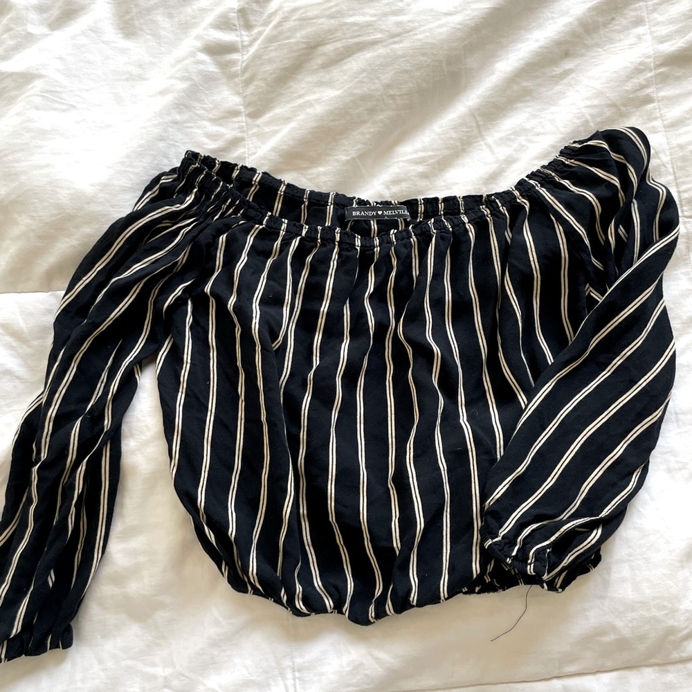 Brandy Melville off the shoulder top